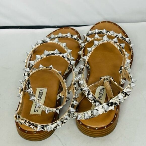 Steve Madden snakeskin Travel Rock Stud Flat Sandals Ankle Strap Size 6.5 Excell - Picture 5 of 7
